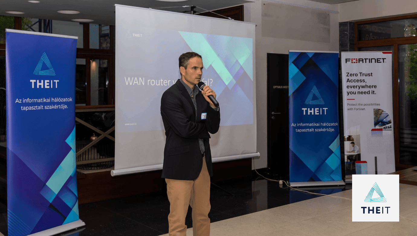 Stefler András (THEIT) előadása a THEIT Workshop és Vacsoraesten Stefler András (THEIT) előadása a THEIT Workshop és Vacsoraesten